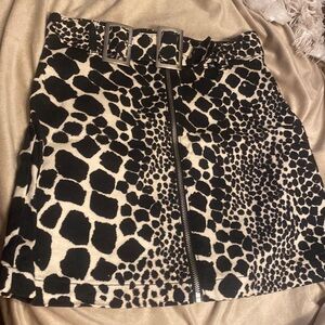 Top shop black and white cheetah patterned mini skirt